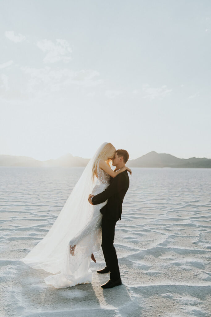 Couple getting married at the utah salt flats