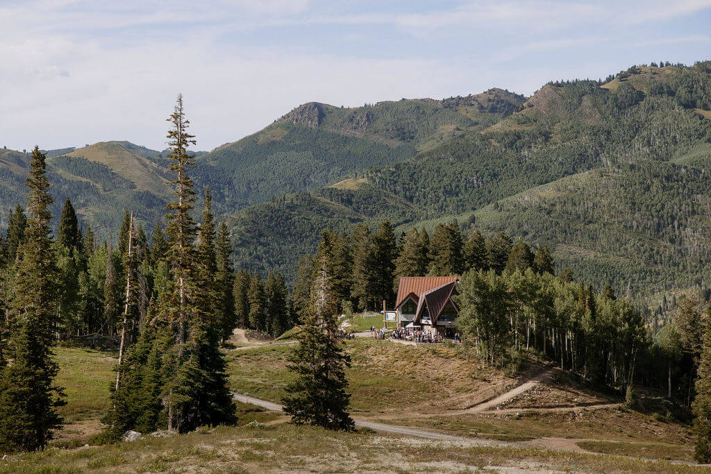solitude mountain resort wedding at roundhouse lodge