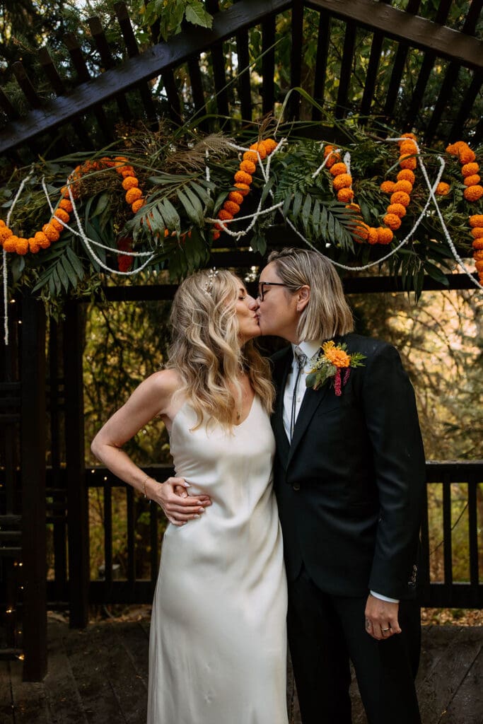 lgbtq wedding at millcreek inn in utah