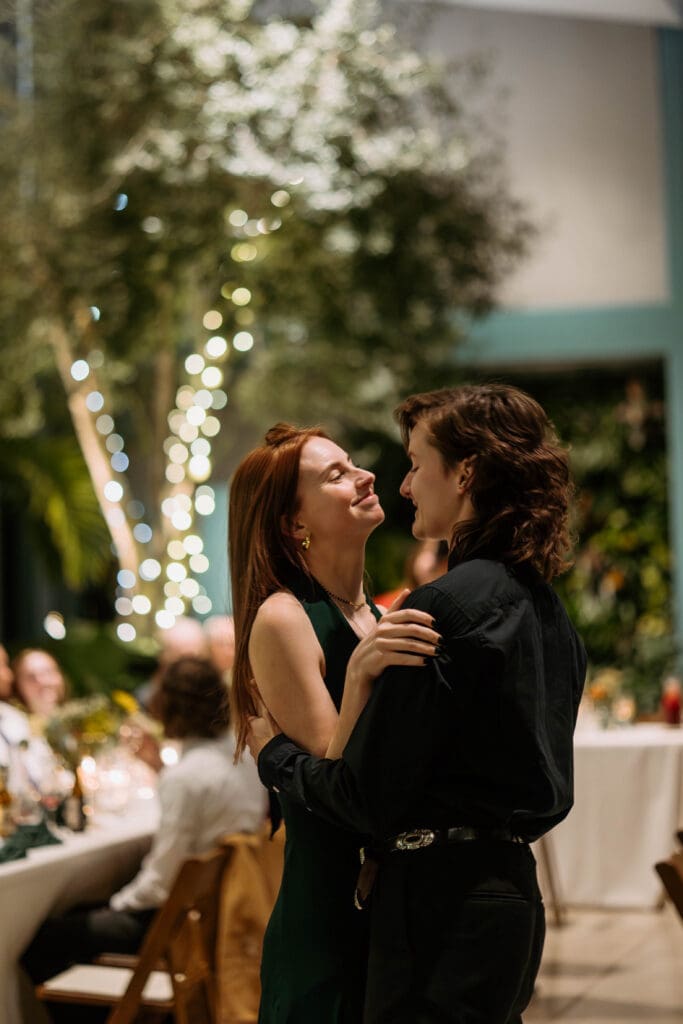 candid wedding photos natural reception