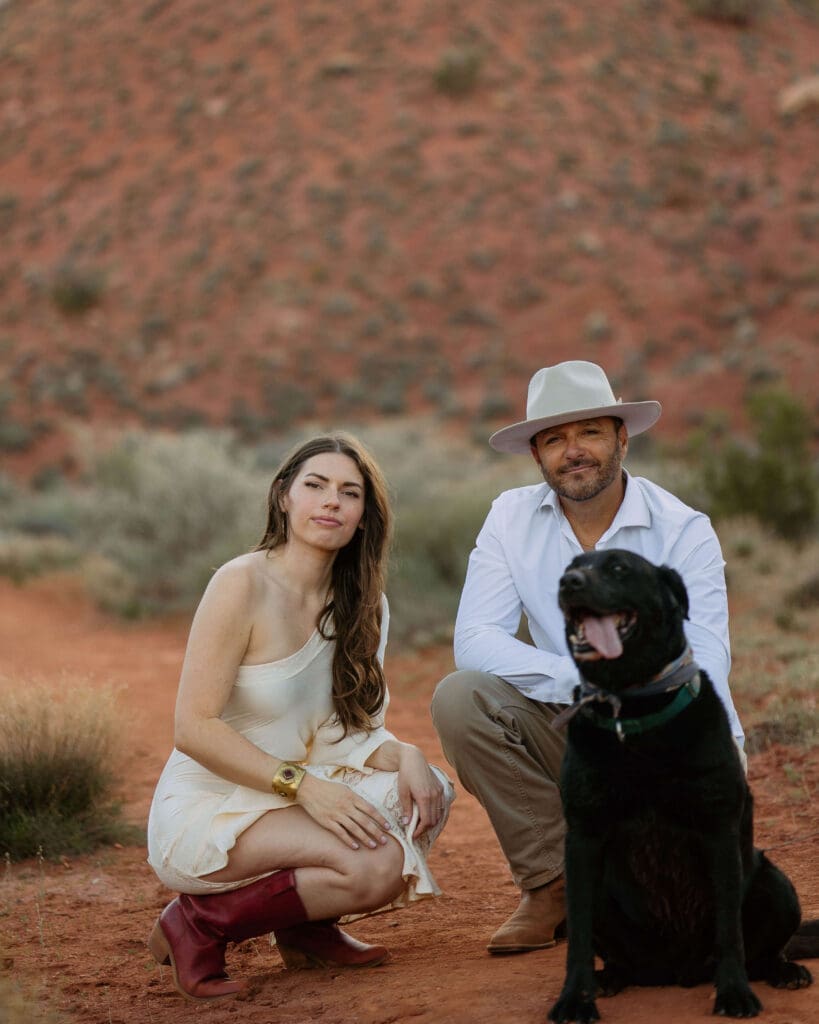 couples elopes with dog in moab