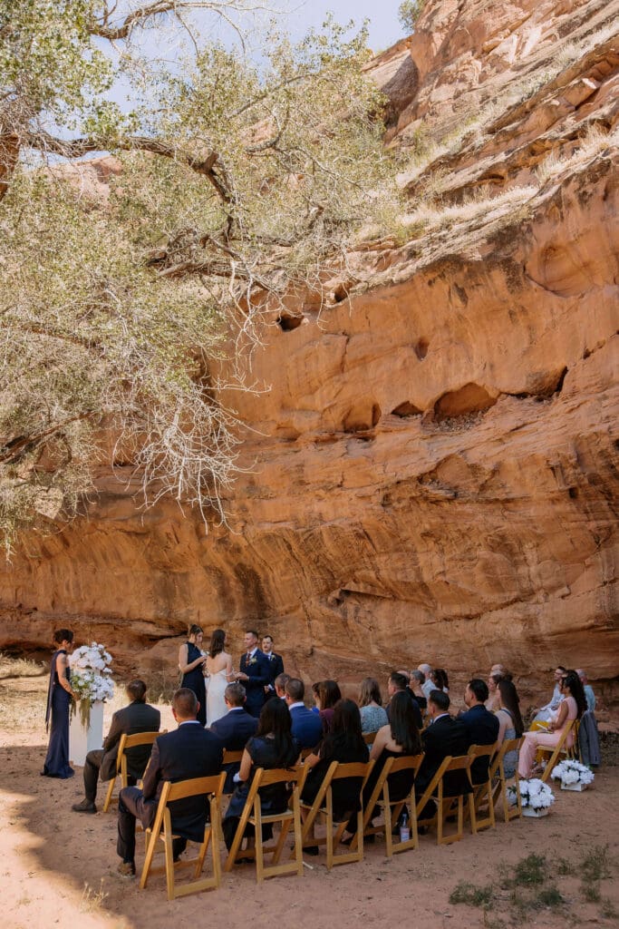 small wedding ceremony in moab